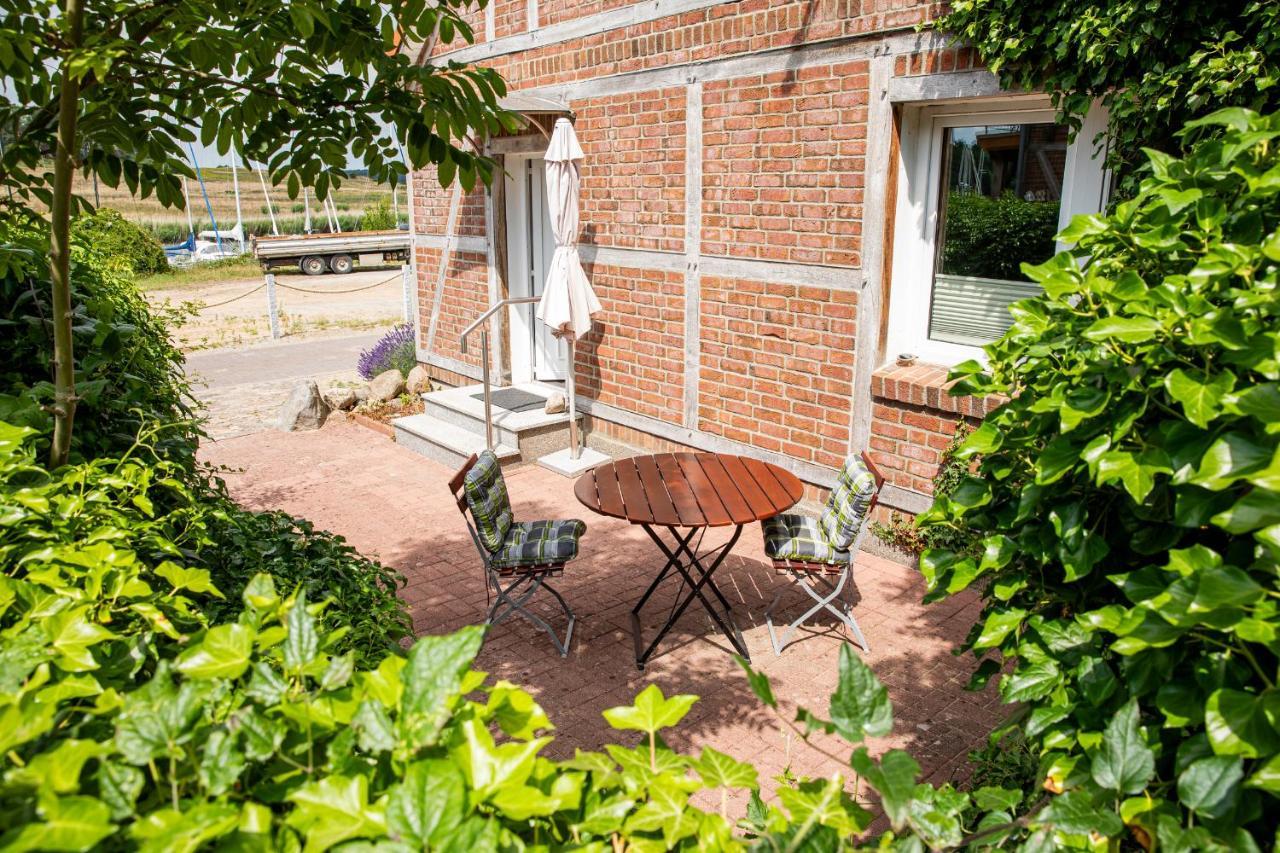 Ferienwohnung 3 Sandstrand Seedorf  エクステリア 写真