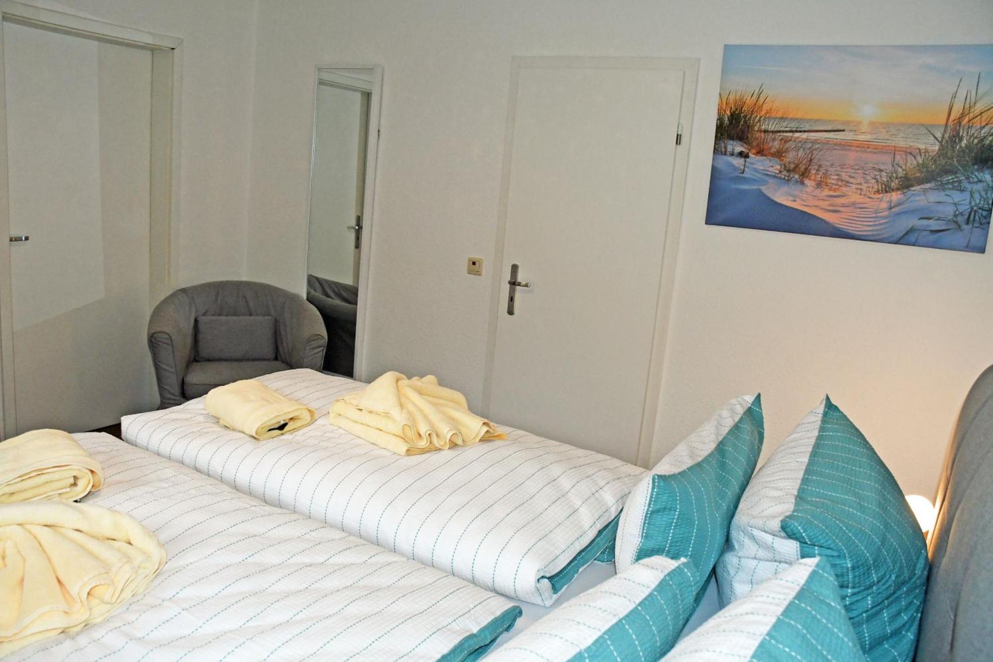 Ferienwohnung 3 Sandstrand Seedorf  エクステリア 写真